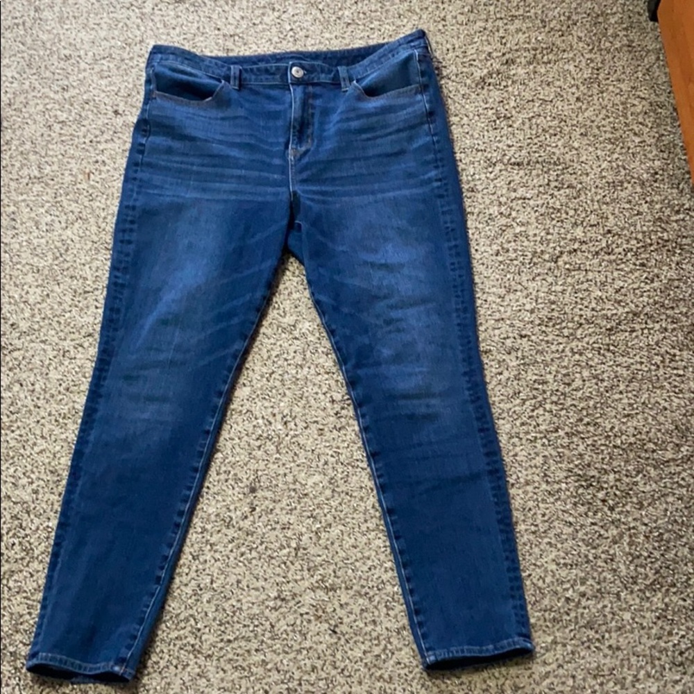 American eagle high waisted size 16 dream jean